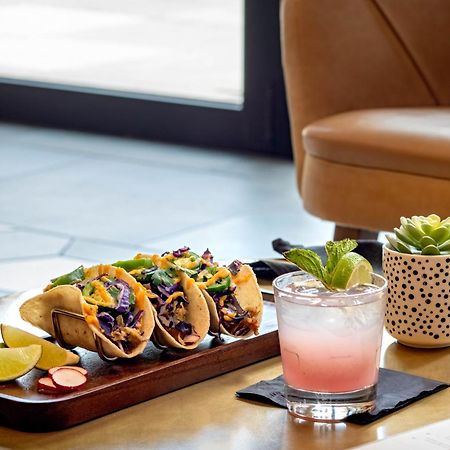 Hyatt House Indianapolis Downtown Ξενοδοχείο Εξωτερικό φωτογραφία